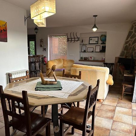 Vivienda De Uso Turistico El Nido Guest House La Serrada Ngoại thất bức ảnh