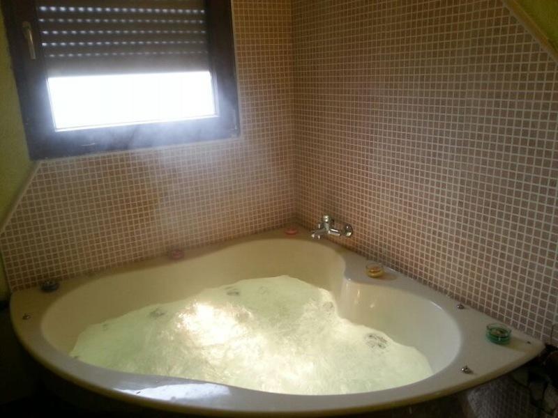 Vivienda De Uso Turistico El Nido Guest House La Serrada Ngoại thất bức ảnh